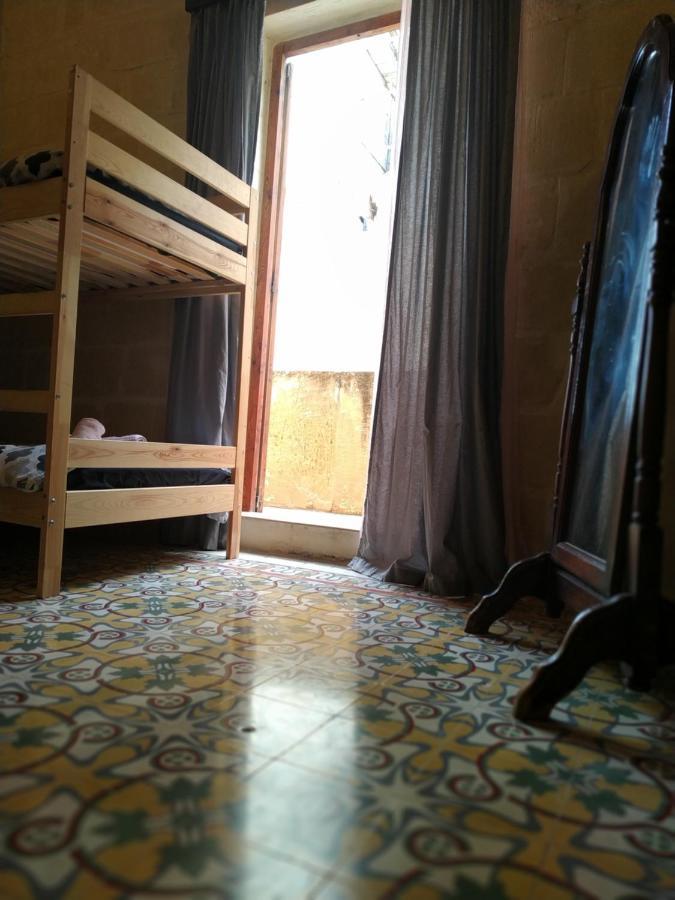 Ta' Lorenzo Guest House ซานลอว์เรนซ์ ภายนอก รูปภาพ
