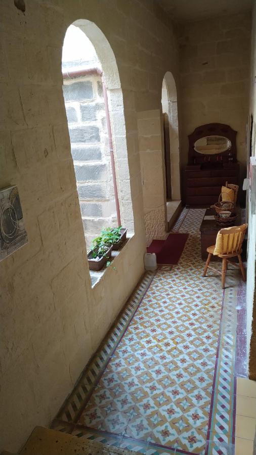 Ta' Lorenzo Guest House ซานลอว์เรนซ์ ภายนอก รูปภาพ
