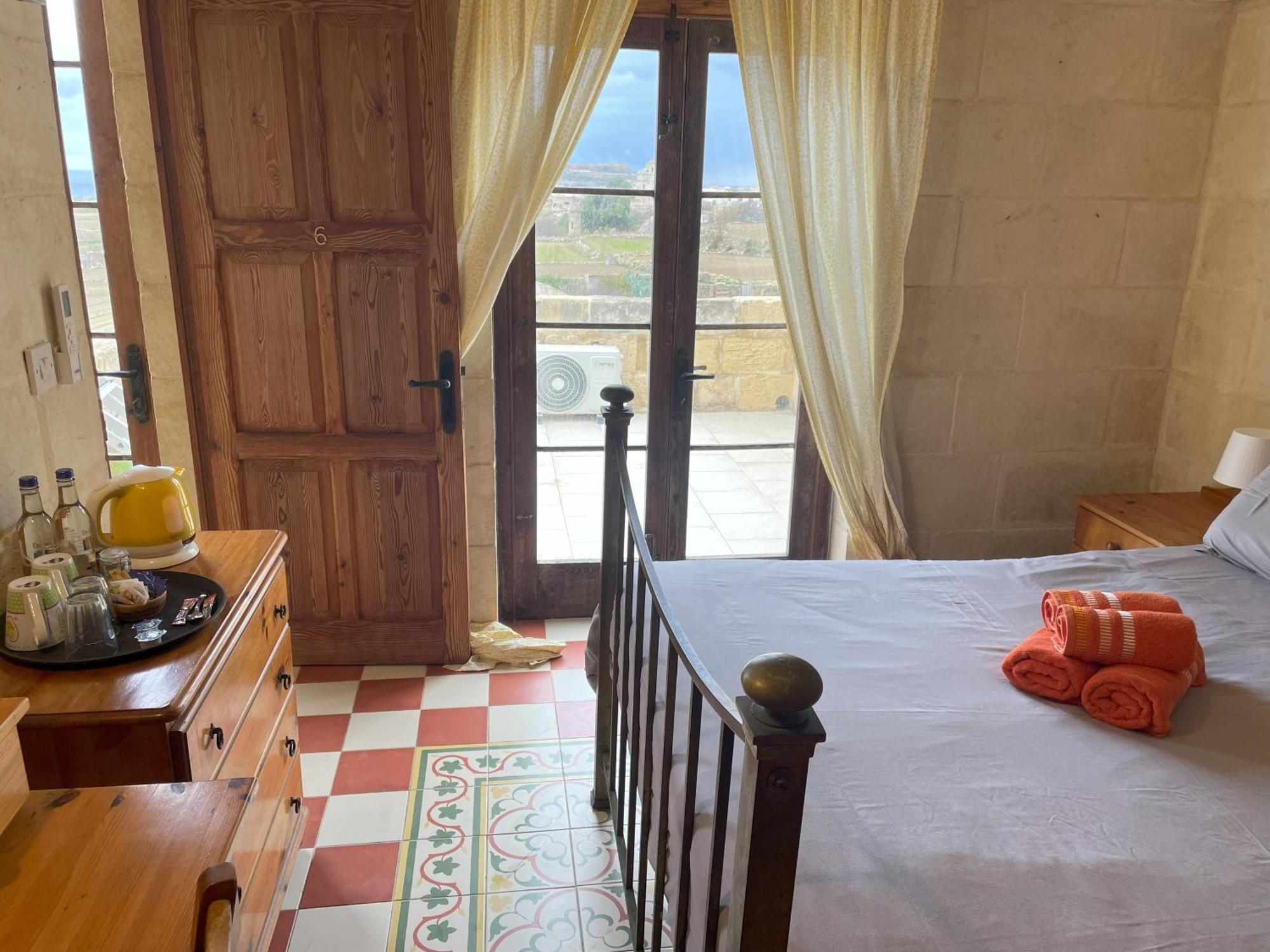 Ta' Lorenzo Guest House ซานลอว์เรนซ์ ภายนอก รูปภาพ