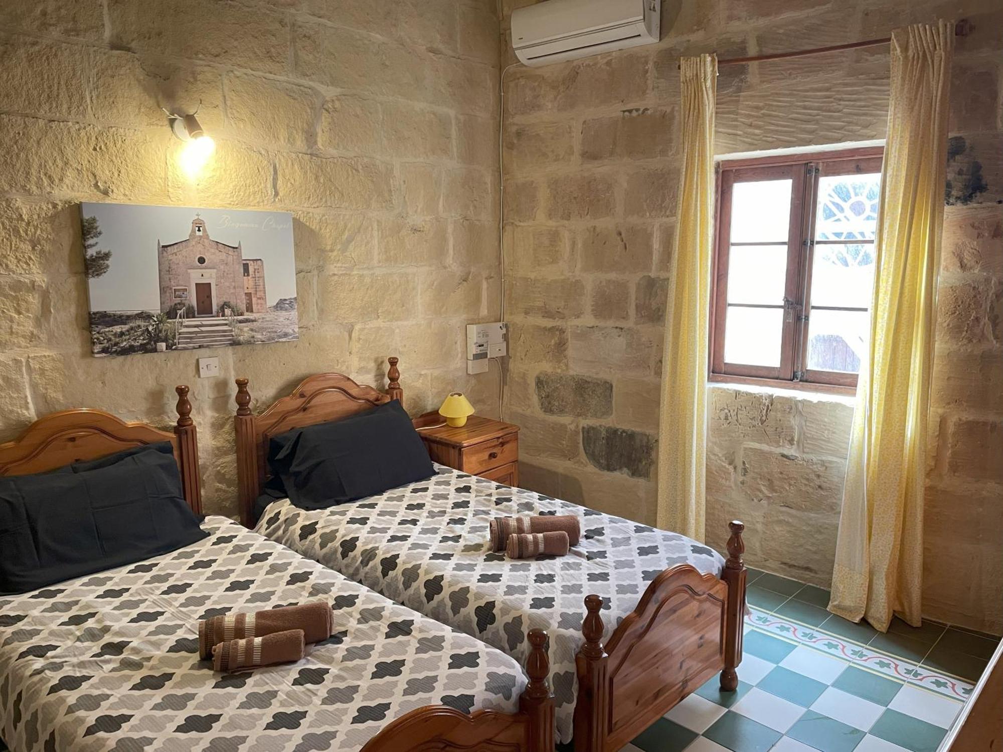 Ta' Lorenzo Guest House ซานลอว์เรนซ์ ภายนอก รูปภาพ