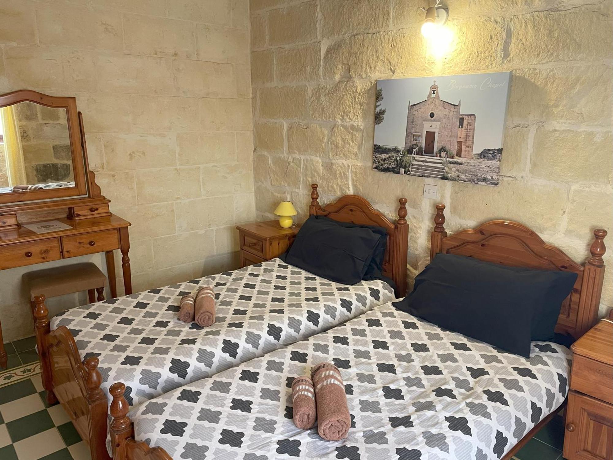 Ta' Lorenzo Guest House ซานลอว์เรนซ์ ภายนอก รูปภาพ