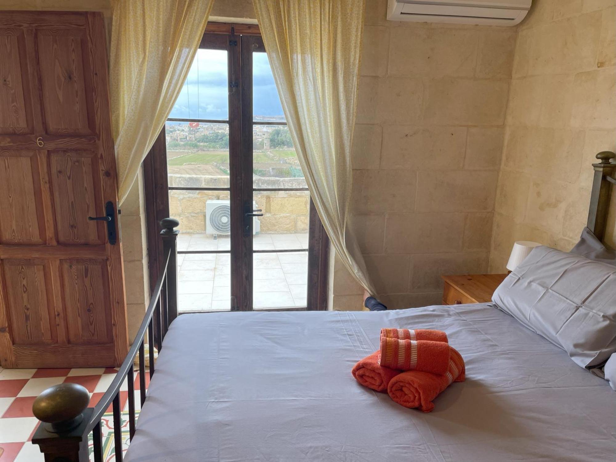 Ta' Lorenzo Guest House ซานลอว์เรนซ์ ภายนอก รูปภาพ